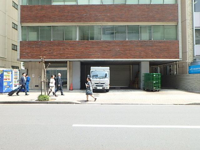 日本染色会館エントランス①