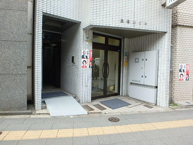 長谷川ビルエントランス①