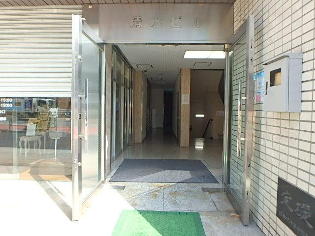 清水ビルエントランス②