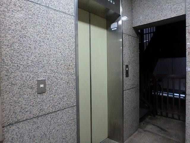 親和ビルホール①