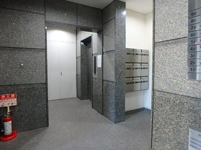 ホール①