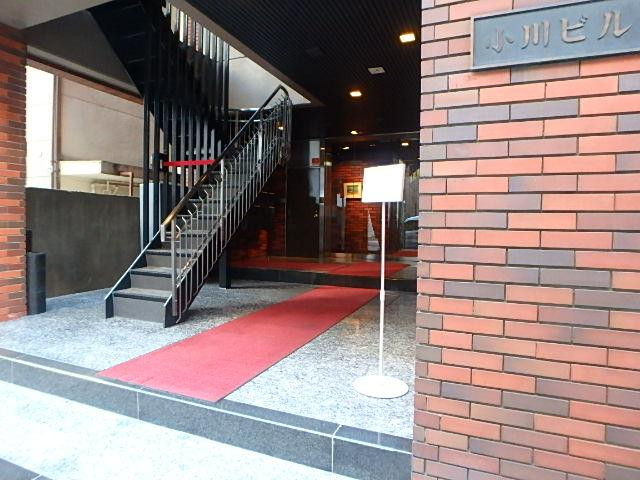 小川ビルエントランス②