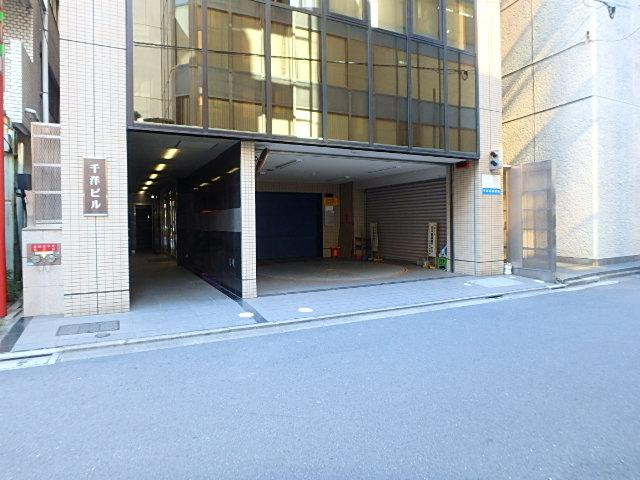 エントランス①
