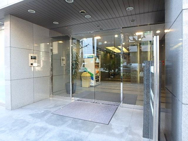 ヒューリック神田橋ビルエントランス②
