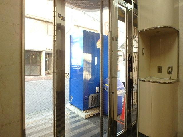 ホール②