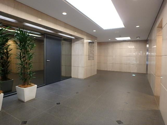 ホール①