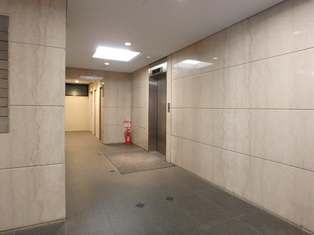 ホール②