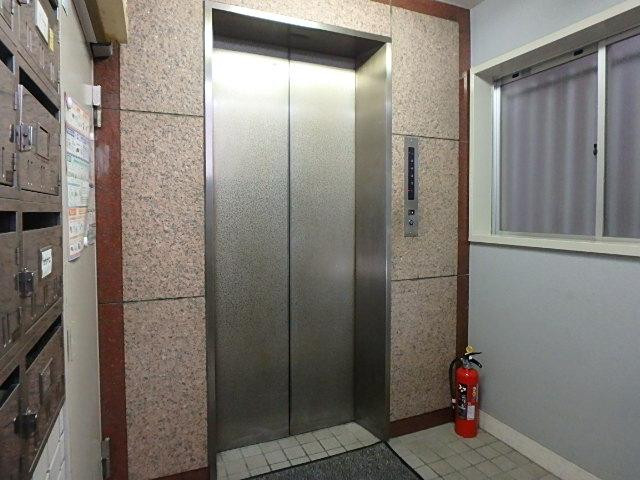 小林ビルホール②