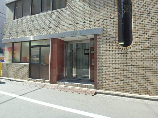 小林ビルエントランス①