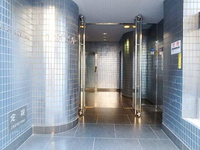 Ｉｎｔｅｒ　ＡＣＴビルエントランス②