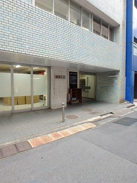 森芳ビルエントランス①