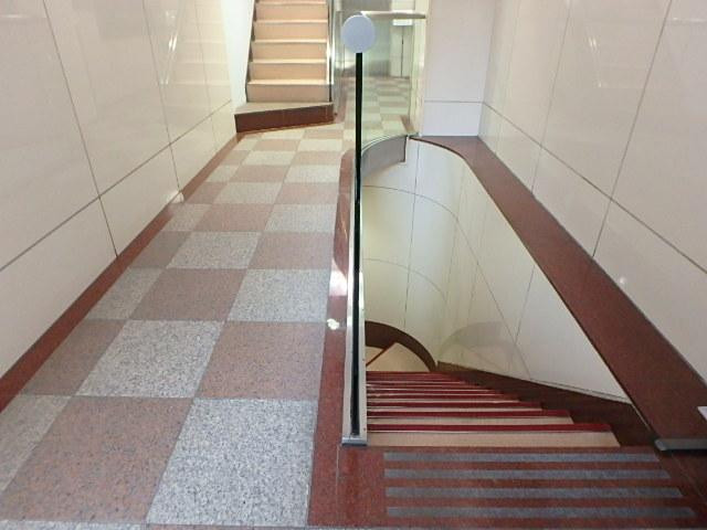 福禄ビルホール①