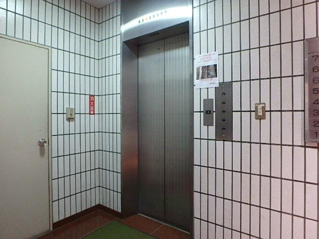 第２進盛ビルホール③