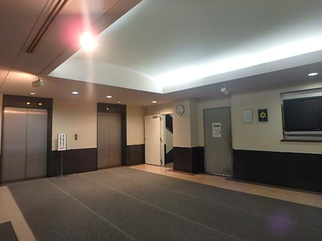 ホール①