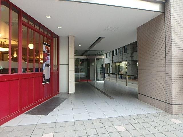 日専連朝日生命ビルエントランス②