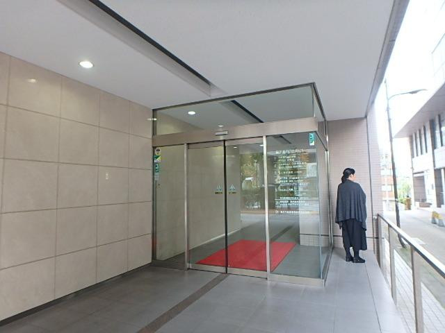 日専連朝日生命ビルエントランス③