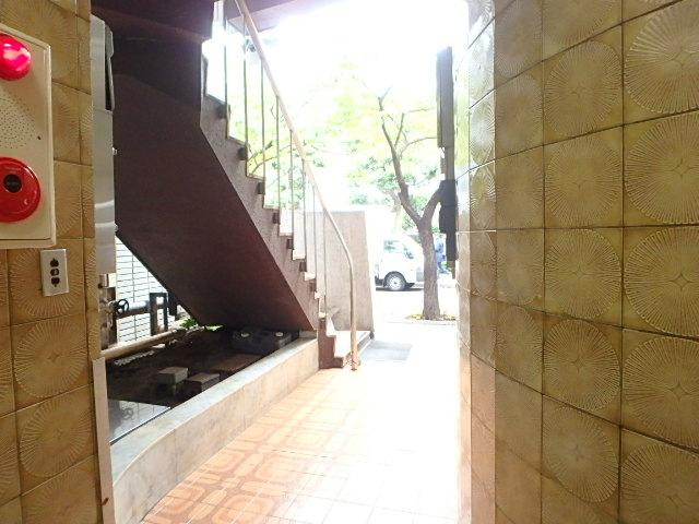 荒井ビルホール③