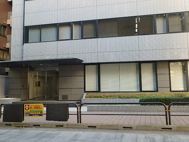 ＮＭＦ駿河台ビルエントランス①