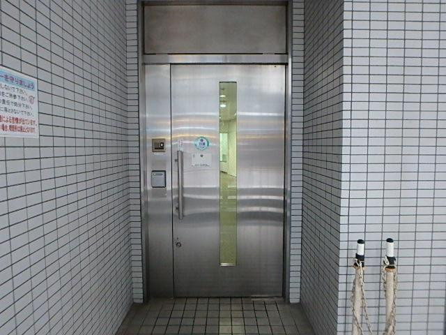 Ｍ＆Ｃビルエントランス②