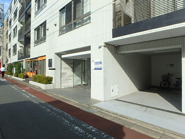 カスタリアお茶の水エントランス①