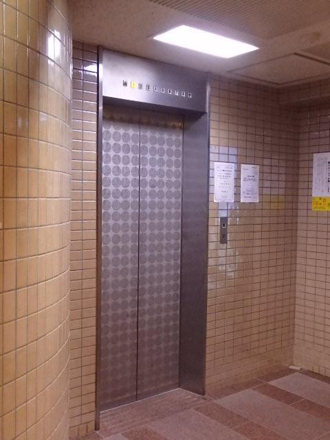 ホール③