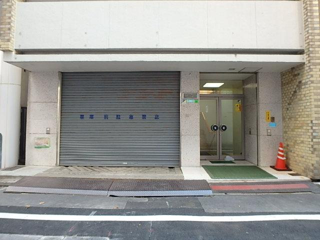 横川ビルエントランス①