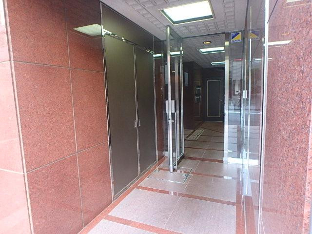Ｙ．Ｓ　Ｃｏｒａｌ　Ｂｌｄ．（ワイ・エス・コラールビル）エントランス②