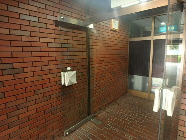 塚本ビルエントランス②
