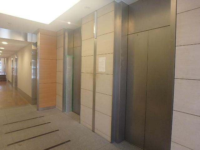 共同ビル（神保町）ホール②