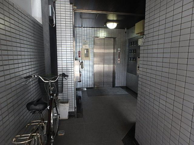ＮＯＶＥＬ　ＷＯＲＫ　Ｊｉｎｂｏｃｈｏエントランス②