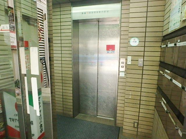 文銭堂ビルホール①