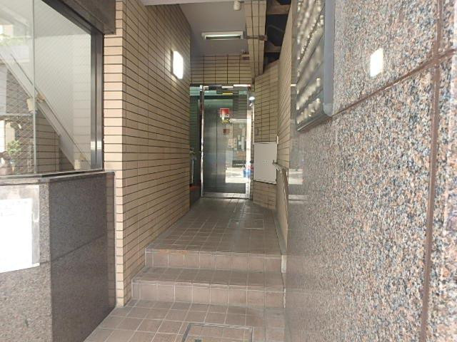 文銭堂ビルエントランス②