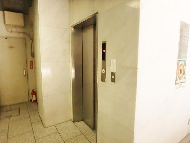 ホール②