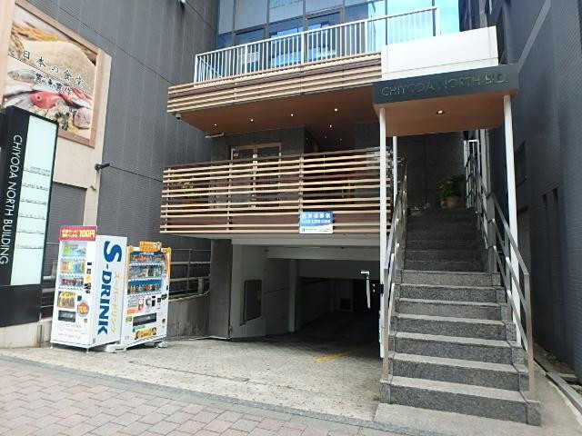 千代田ノースビルエントランス①