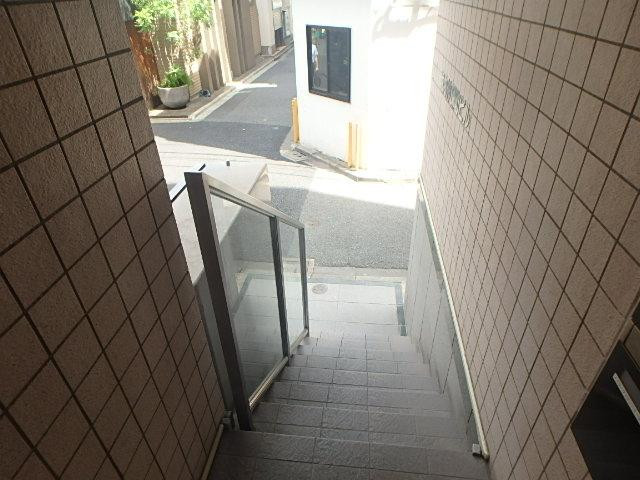ホール①