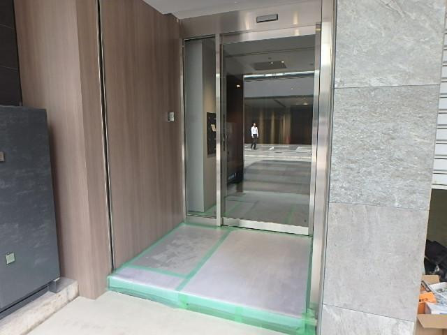 神保町フロントエントランス②