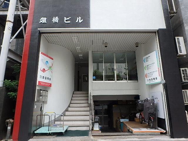 エントランス①