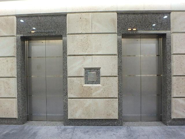 ホール②