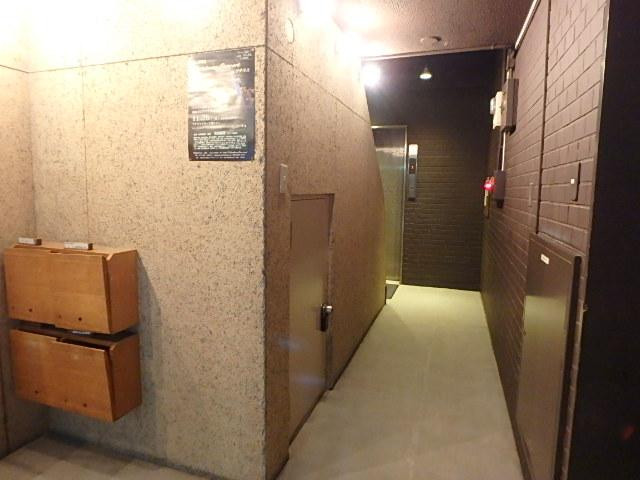 山房ビルホール①