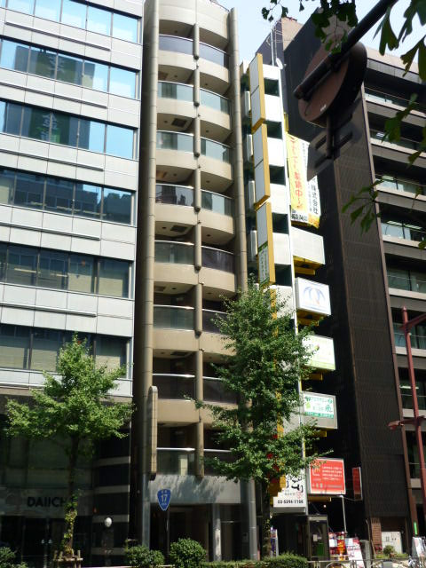 ＫＡＮＤＡ　ＣＲＯＳＳ外観①(メイン)