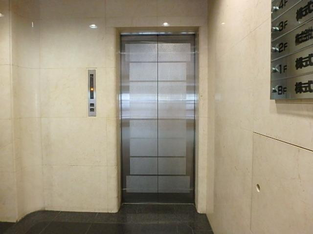 ホール②