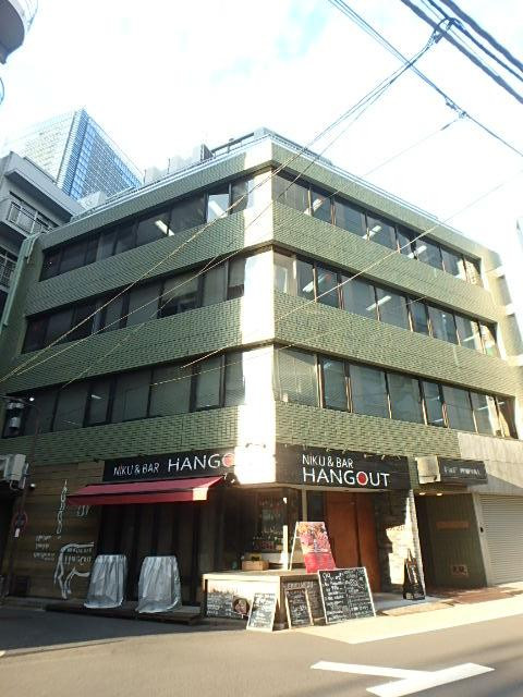 エフアンドエフロイヤルビル外観②