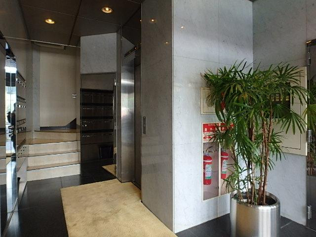 サンクス神田駅前ビル（共同ビル）ホール①