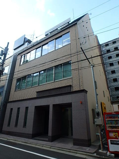 飯田鋲螺ビル外観①(メイン)