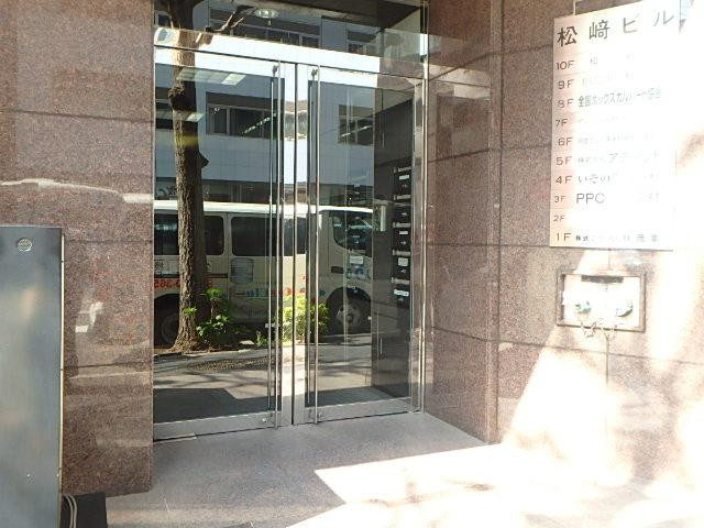 松崎ビルエントランス②