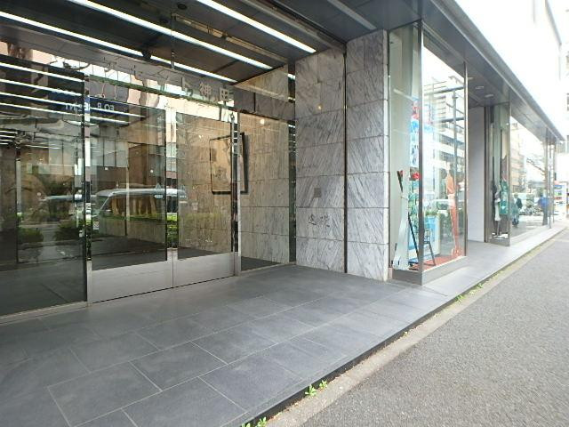 エントランス①