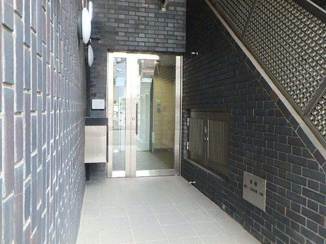 乗物町中央ビルエントランス②