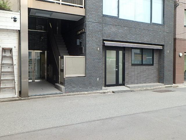 乗物町中央ビルエントランス①
