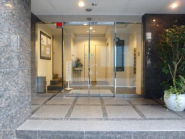 パシフィックビルエントランス②