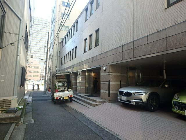 ＵＥＴＡＫＥビルエントランス①